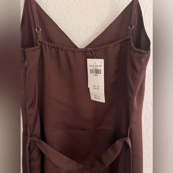 NWT Satin Abercrombie midi dress - Picture 4 of 4